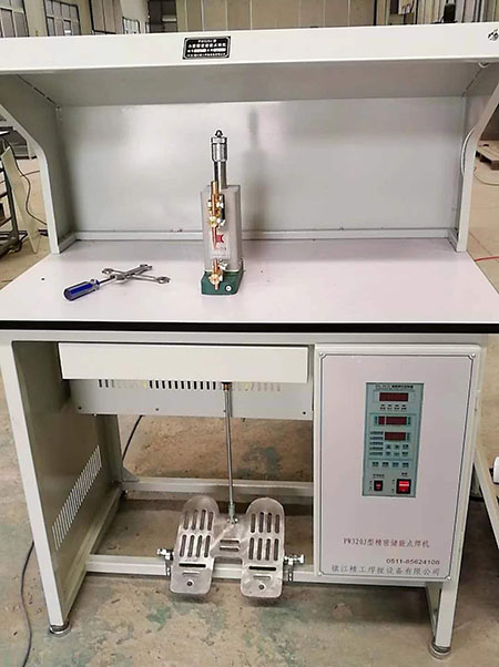 PW320J精密儲(chǔ)能點(diǎn)焊機(jī) PW320J精密儲(chǔ)能點(diǎn)焊機(jī)